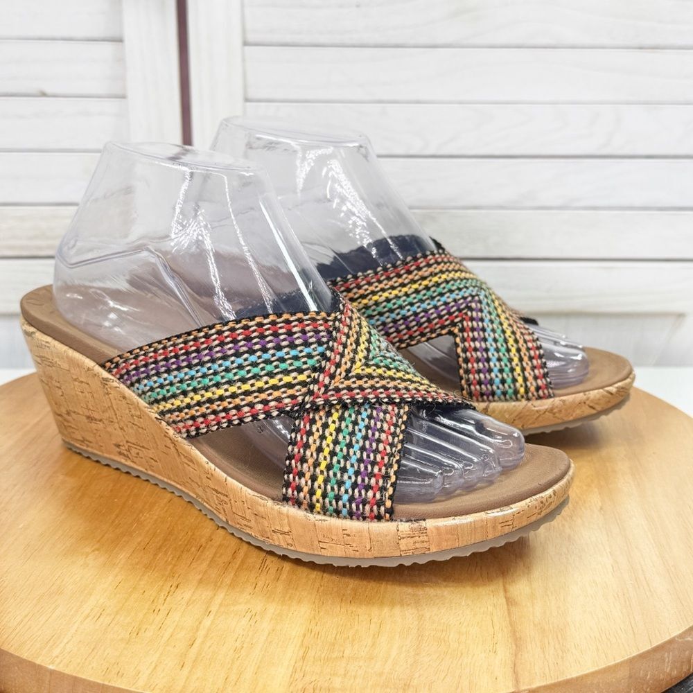 Skechers Beverlee Delighted Rainbow Woven Strap Wedge‎ Sandals Luxe Foam 9